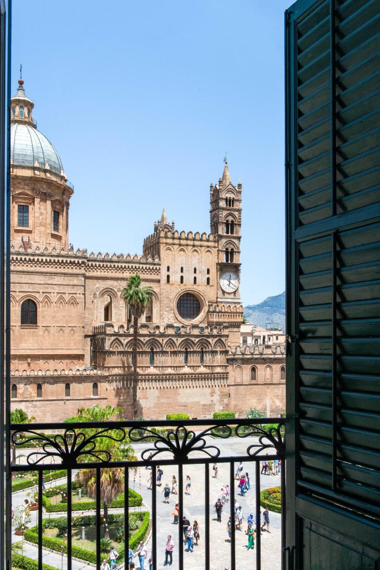 Cathedral View Apartments Palermo Exteriör bild